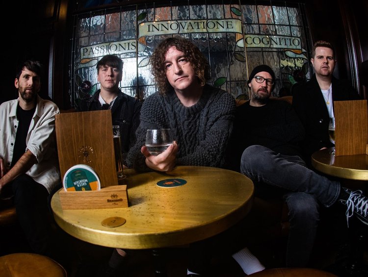 The Pigeon Detectives – “Falling To Pieces”