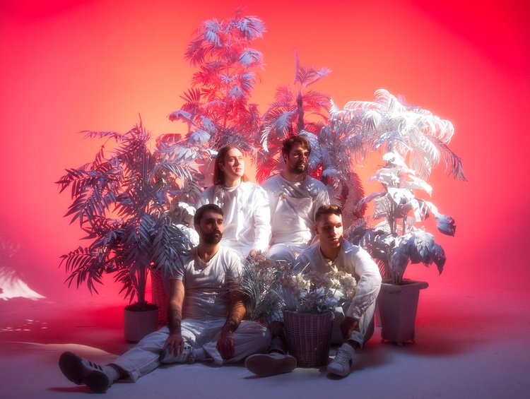Meltt – “Do You Ever Wonder”