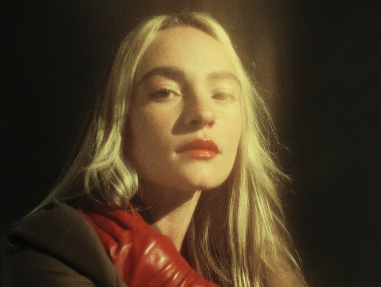 néomí – “Oh My Darling”